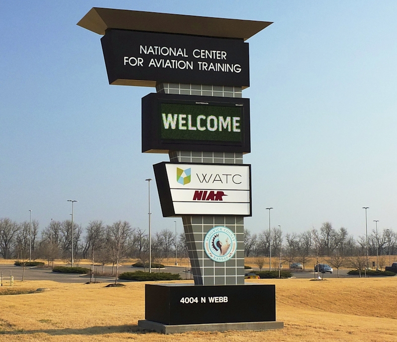 EMC Signs TriMark Wichita, KS